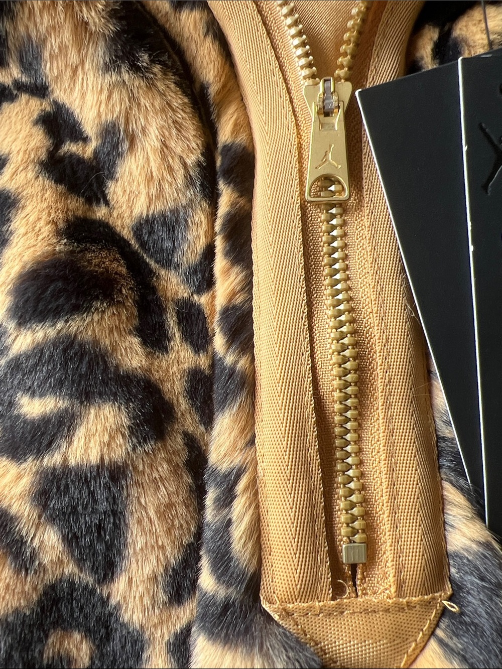 NEW! Limited Edition. Jordan Leopard-Print Faux Fur Half-Zip w/ hood. Silk lined - Picture 3 of 8
